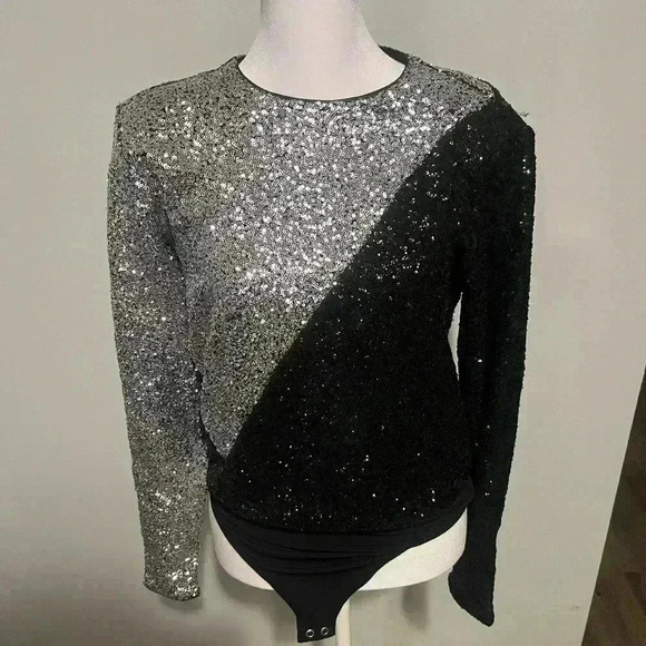 Sparkle body suit - Picture 1 of 3